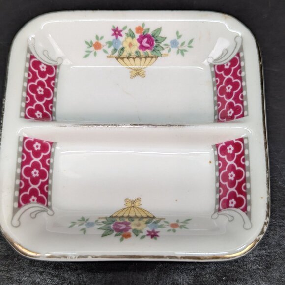 Vintage Porcelain Red Ribbon Flower Bouquet in Basket Condiment Dish 3 1/4 Inch - Picture 3 of 9